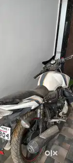 Bike mai koi bhi kaam nhi hai dono tyre new hai