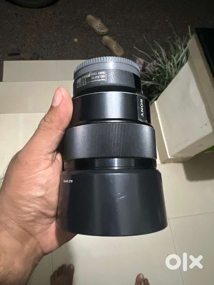 Sony 85 f 1.8 lens