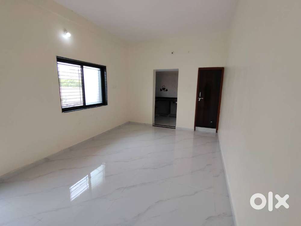 1 RHK WITH KITCHEN AND BATHROOM SEPARATE @8000