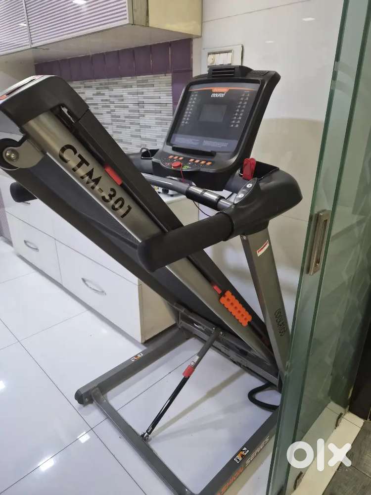 Treadmill electric
