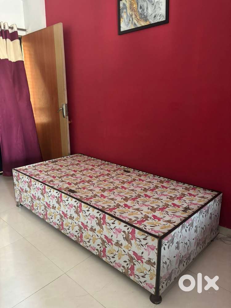 SINGLE BED