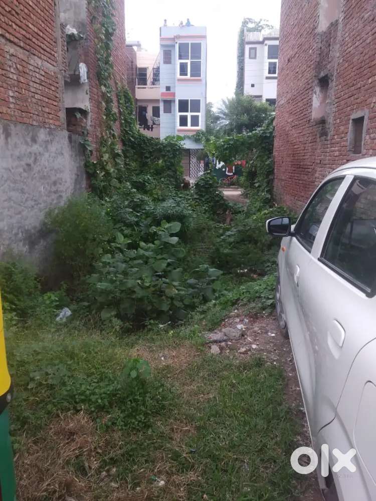 1 Marla plot for sale