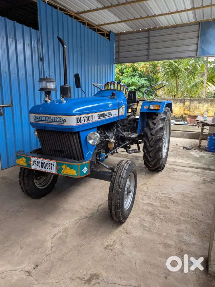 2024 model sonalika tractor in excellent condition