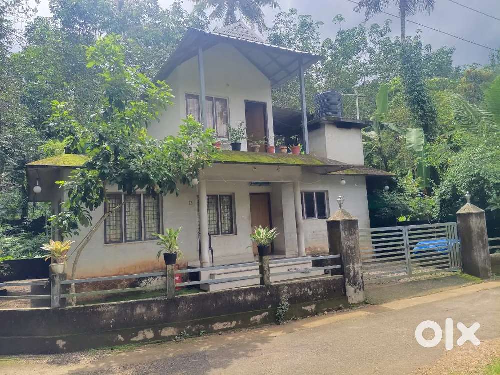 Thirumarady near 4 cent 1100 sft hom tar road face open well 3 bhk