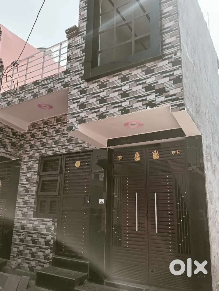 60 gaj me bna hua 2 bhk ready to moov house .