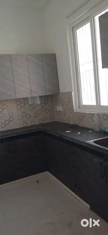 2 bhk floor for Rent in vikalp khand near Kathauta Lake gomti nagar