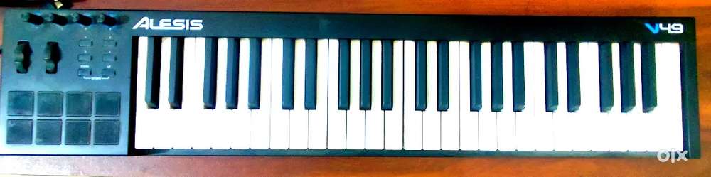 Alesis V49 MIDI Keyboard