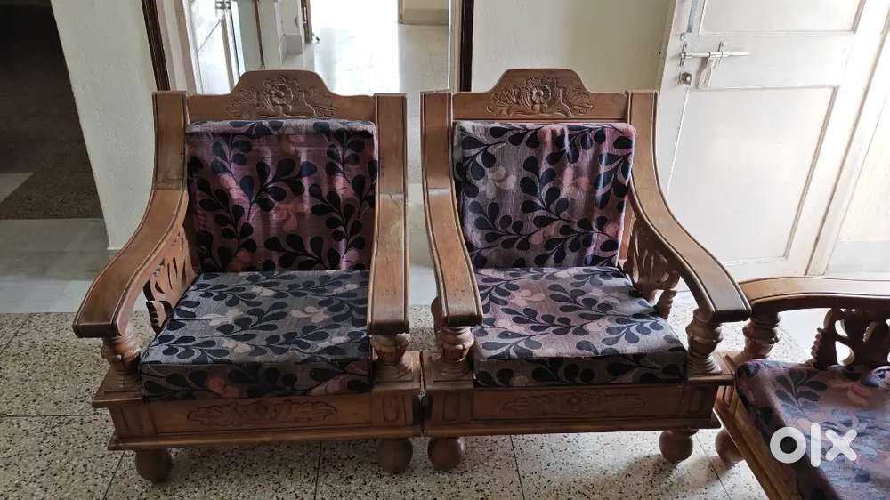 Sagwan Wooden Sofa Set 5 Seater