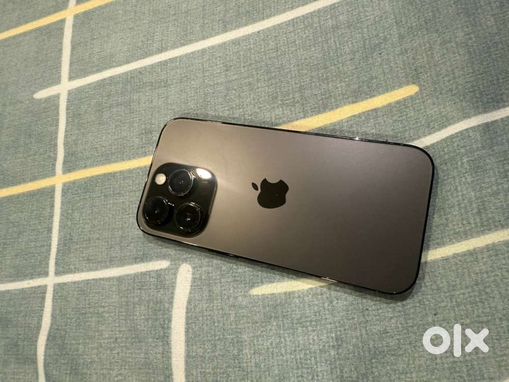 iPhone 14 Pro Black – 128GB – Like New – With Box & Cable