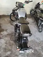 CLASSIC 350 DUAL CHANNEL ABS with tubeless tyre and modified silensor