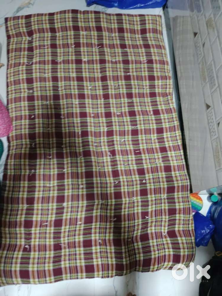 New condition mattress 6/4 in 600 new condition cat cage 500, fridge