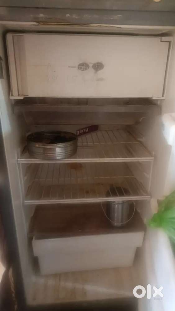 Godrej fridge Vikne aahe