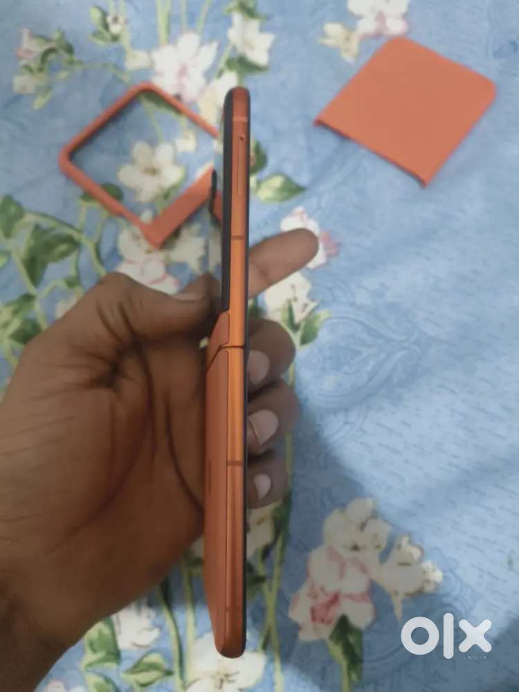 New condition 15 days used only bill box original charger available