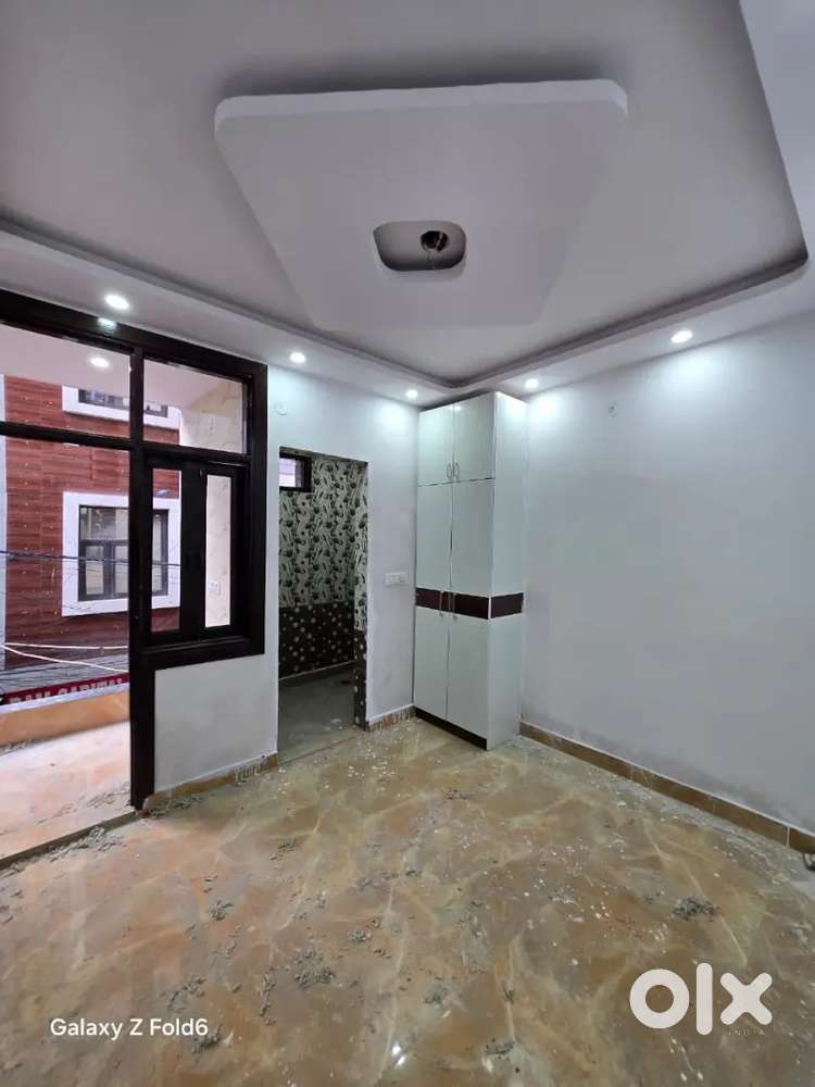 2bhk  flat in uttam nagar west