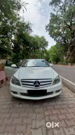 Luxury Mercedes Car for Rent – Wedding & Events