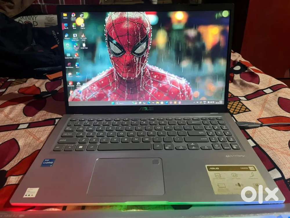 Asus vivobook 15,i3 12gen