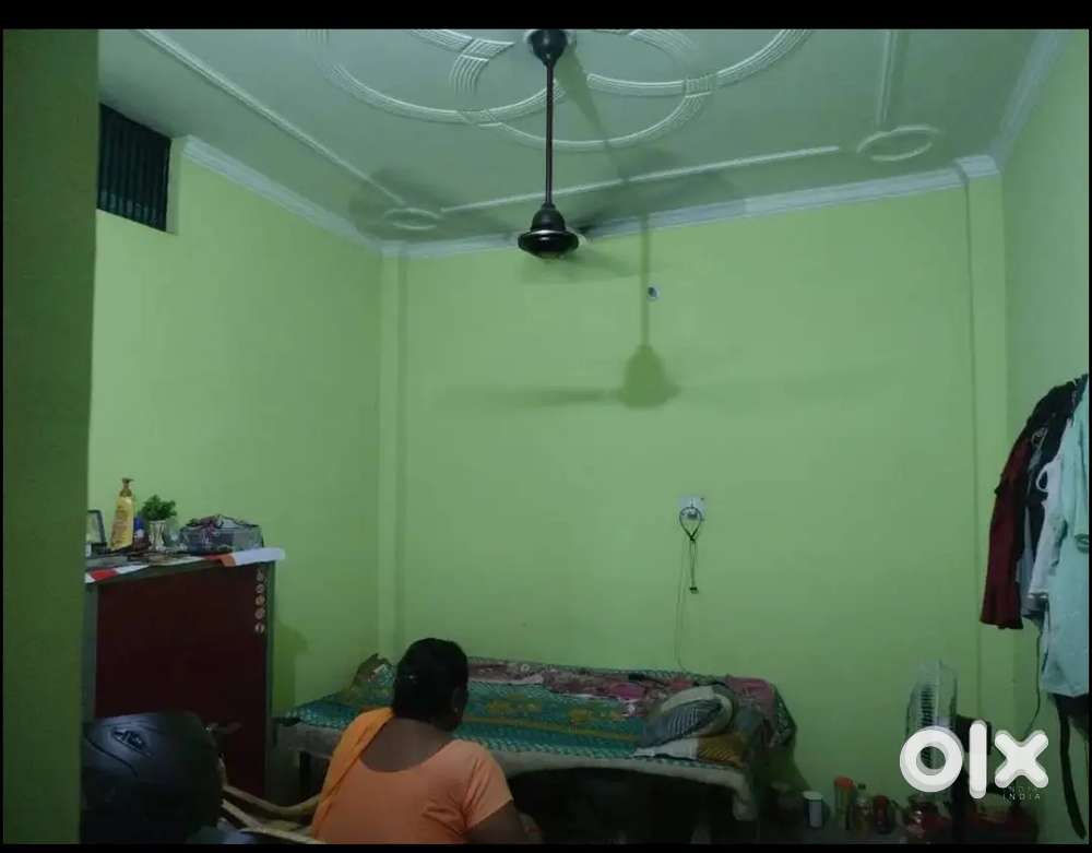 boudh bihar colony, uttaradhona(Tiwari ganj CMS ke just bagal se 700 )