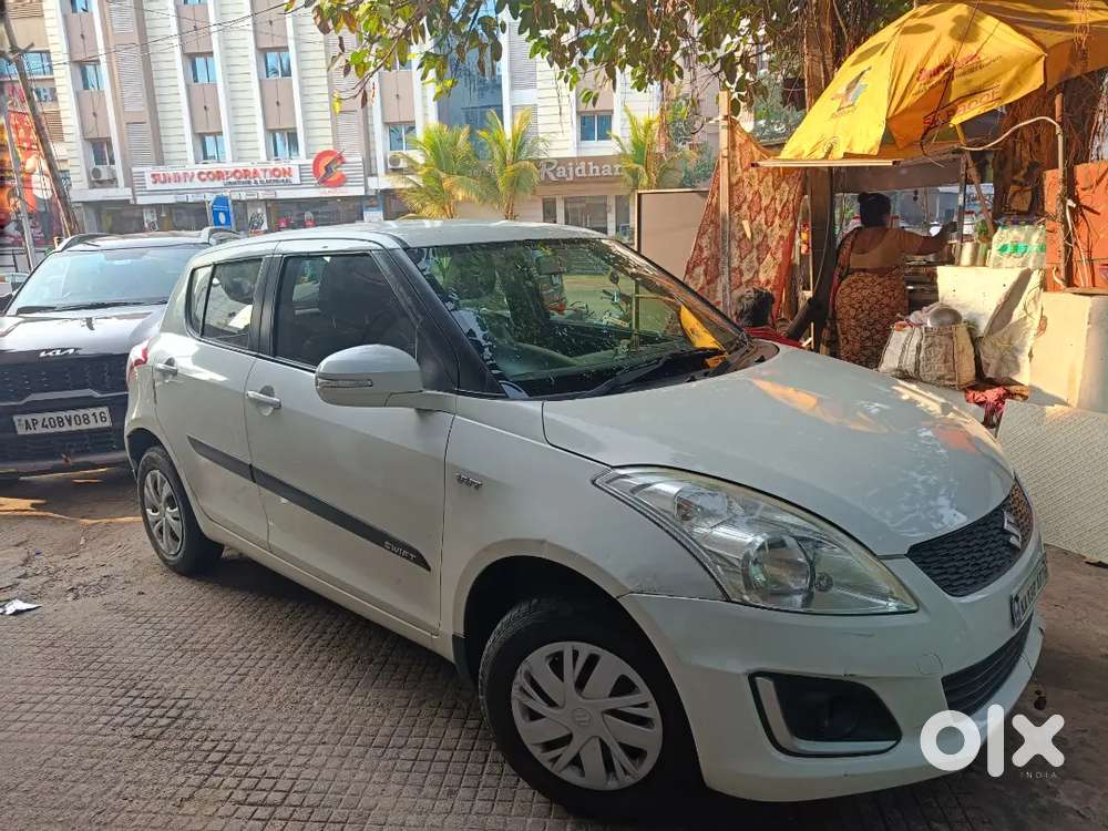 Maruti Suzuki Swift 2017 Petrol 44500 Km Driven