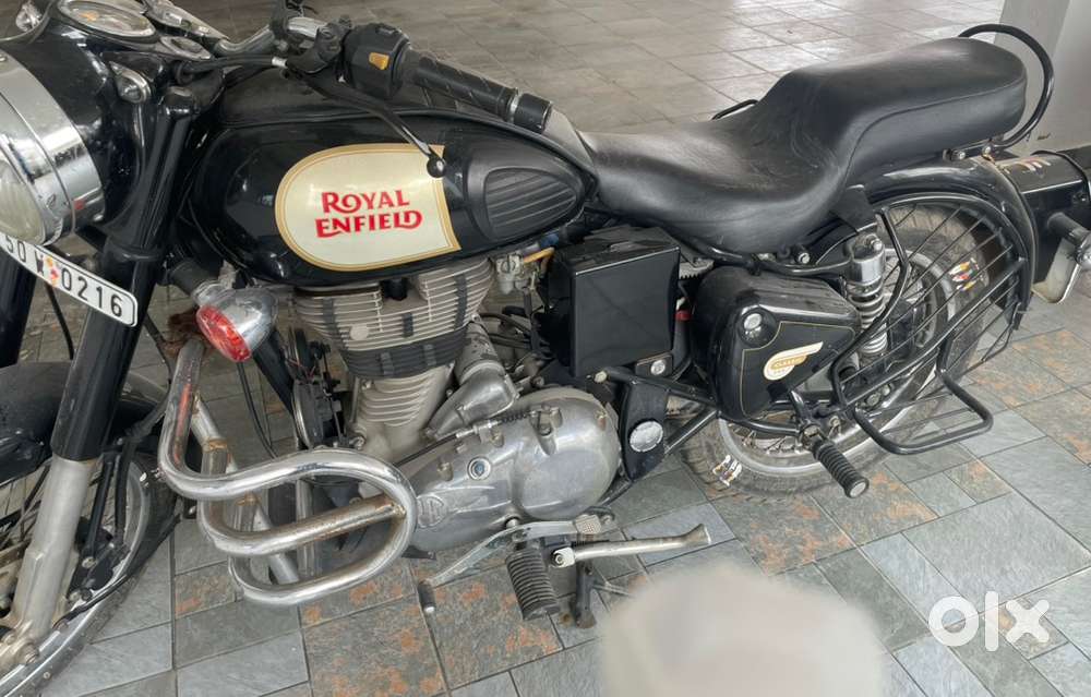 Classic 350 black colour 2016 model