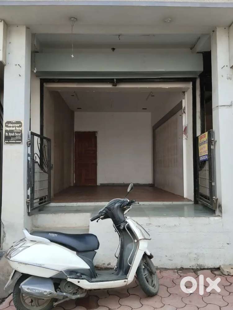 Two shops available for rent one small one big