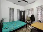 Spacious Ladies PG with Food, WiFi & Parking : Kuttikkattoor