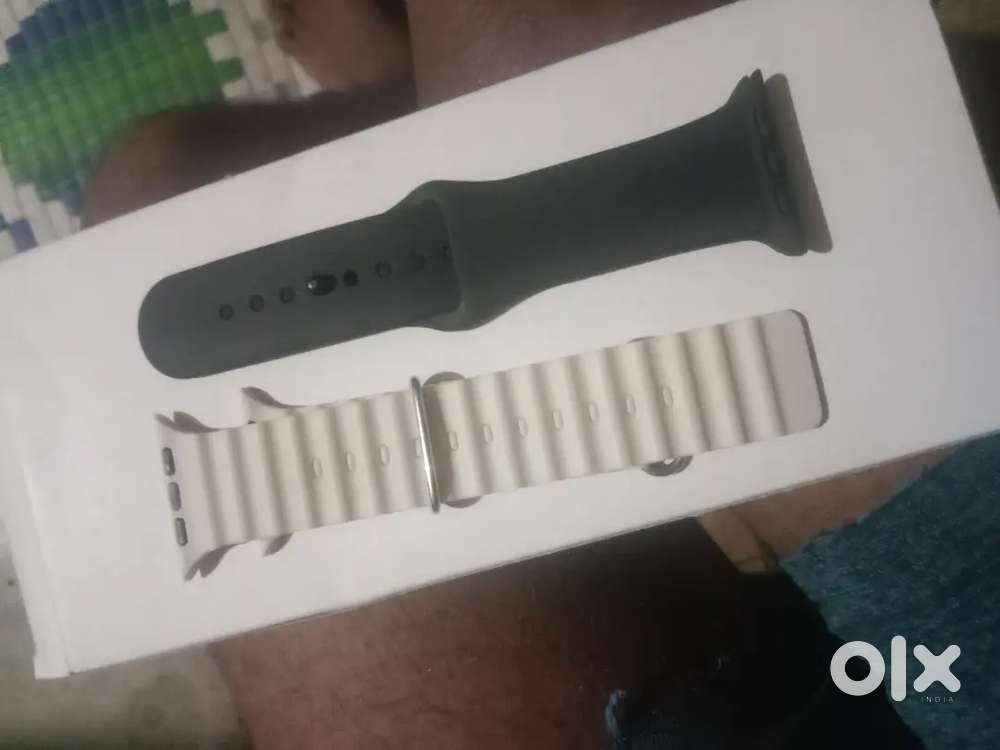 Smart watch leather white and black