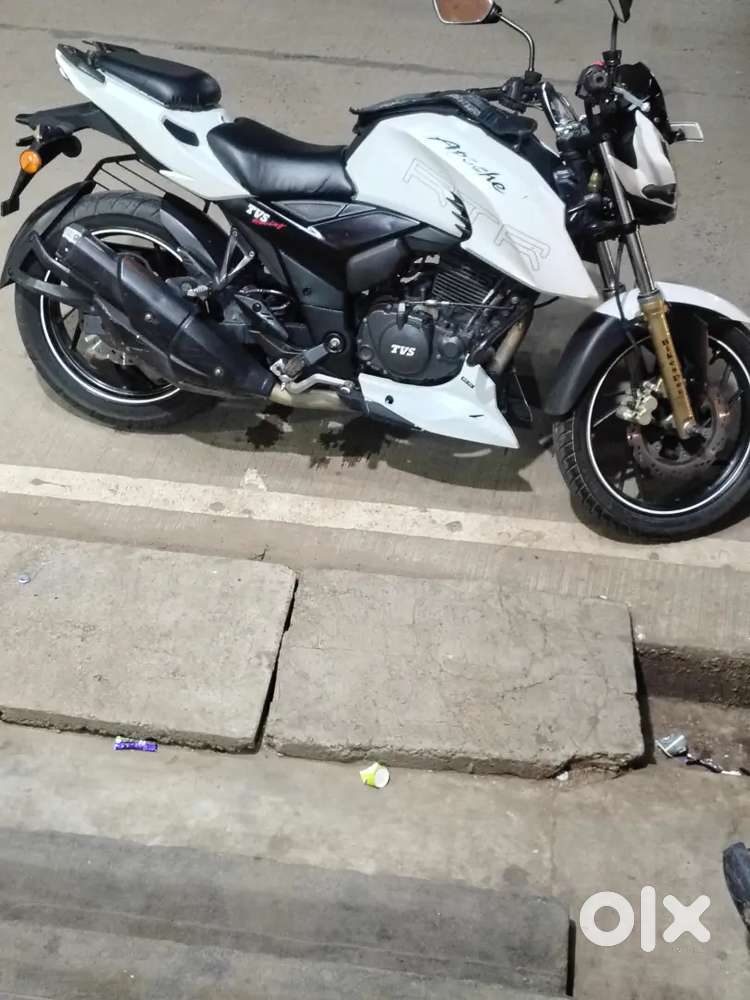 Rtr 200 with perfect condition