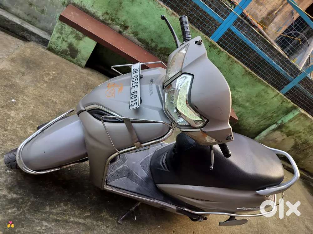 First owner one hand Activa 5G