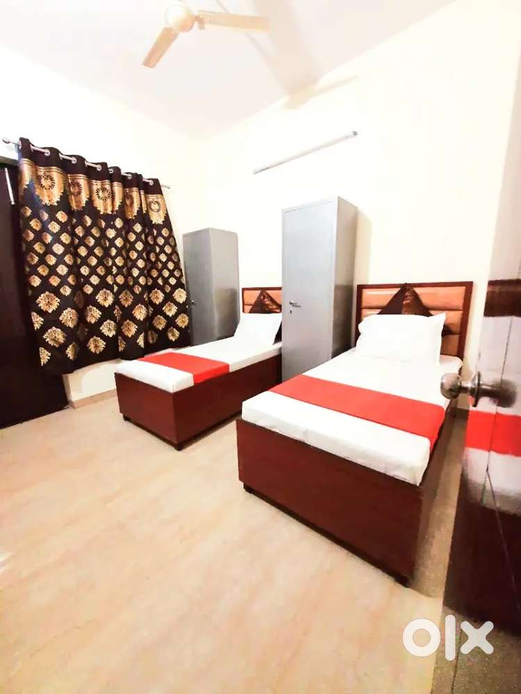 PG Near Pinkerton, JBM, Unitech Cyber Park, Paisa Bazaar, GroMo, Ifly