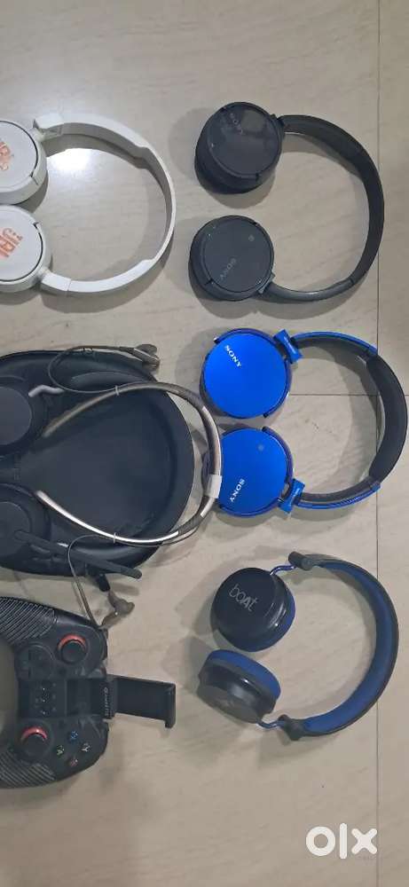 Compo offer AMKETTE game player  JBL 450 boat to is good condition