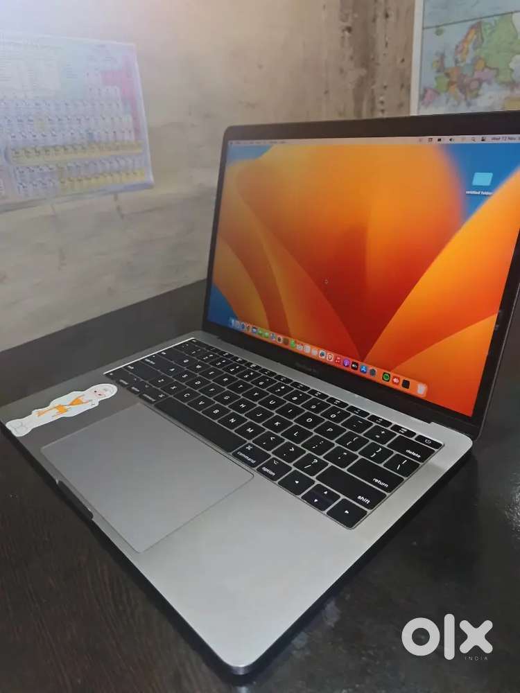 Apple macbook pro 13-inch (2017) - Excellent Condition