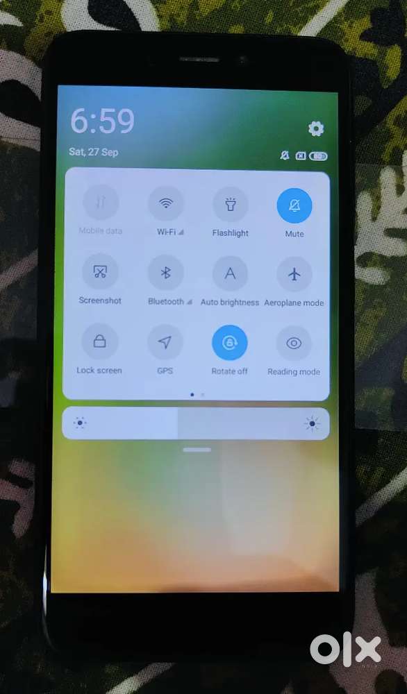 Redmi 4 (3GB/32GB) – Fully Working, Minor Screen Spot