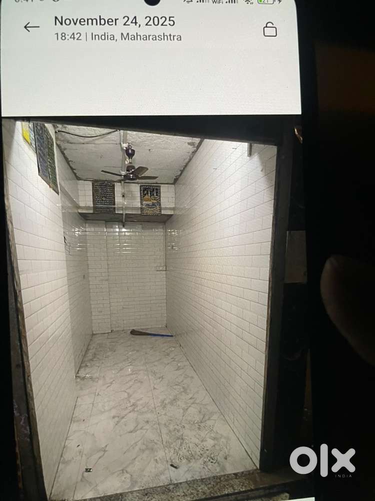 Rent pe dena hai 70000 dep 11000 rent