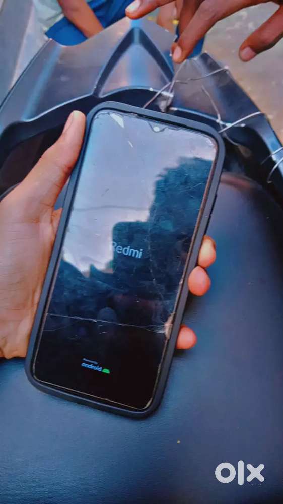 Screen and touch working battery 80%