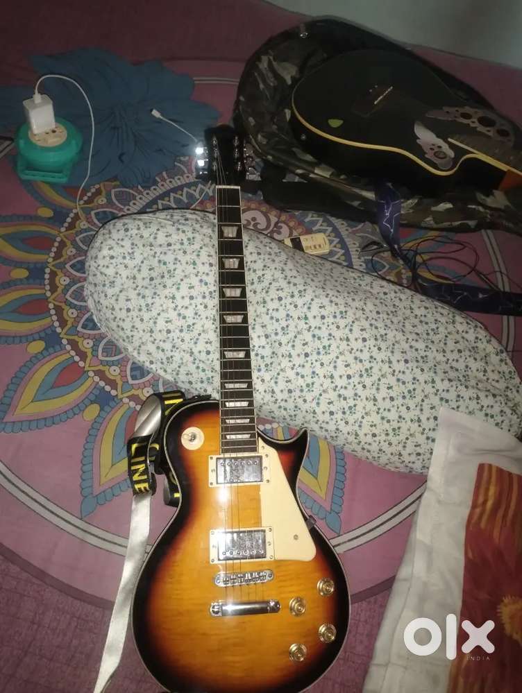 Lespaul guitar of Techno with Zoom g3xn proccesor