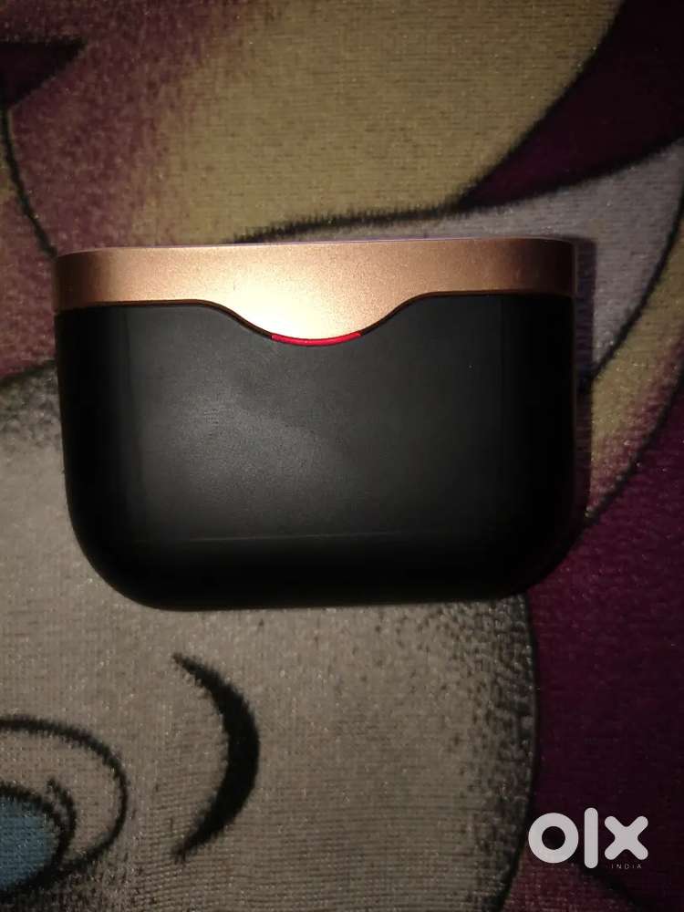 Selling my sony earbuds Wf1000-xm3