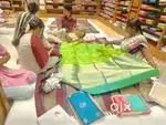 SAREE SHOWROOM ] MALE FEMALE APPLY IN LUCKNOW