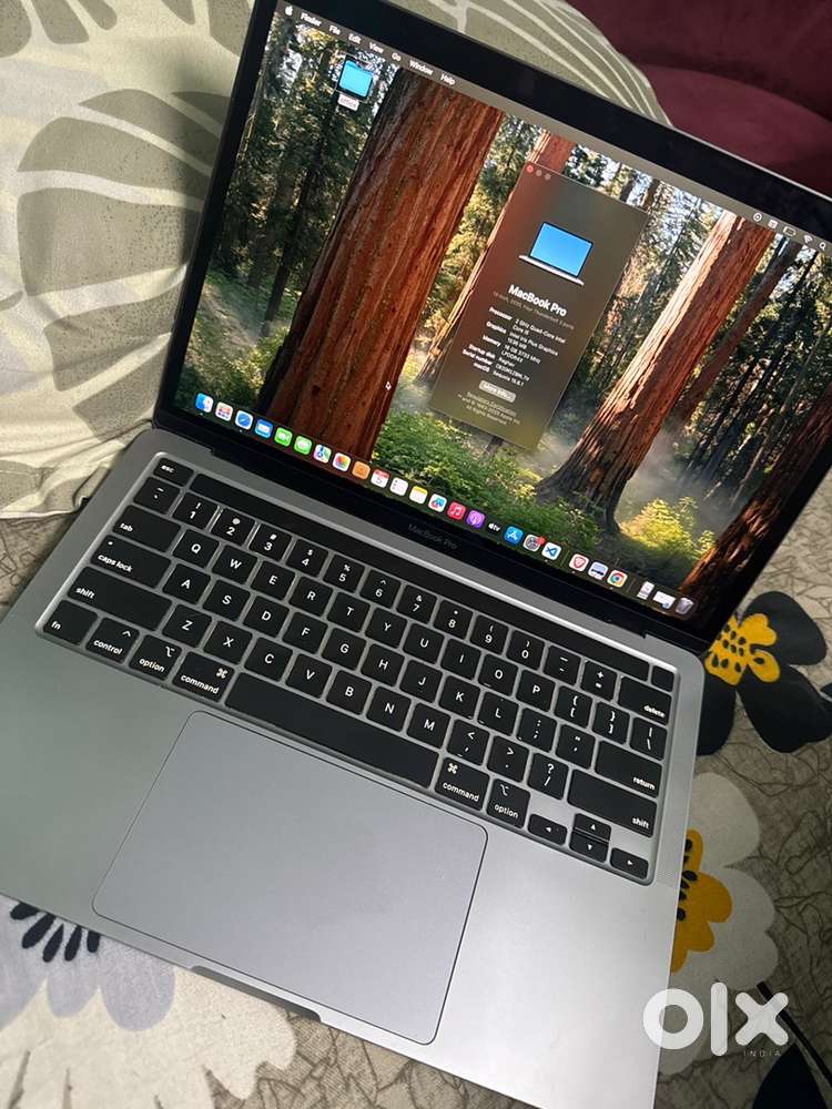 Macbook pro 2020 with touchbar
