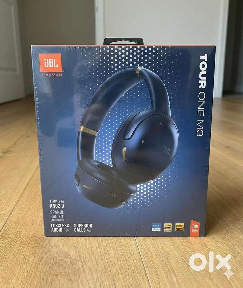 Sealed box jbl tour one m3