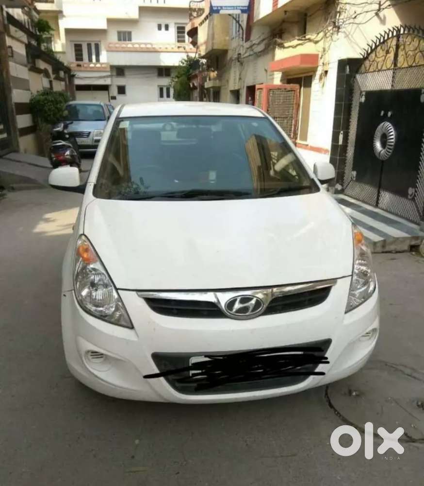 Hyundai New i20 Disel well maintained