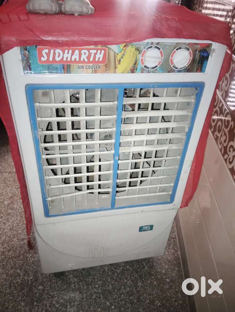 1 saal purana hai Koi dikkat nahi hai ek dam ok