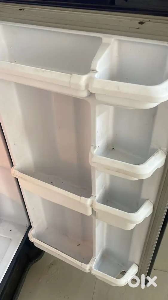 Refrigerator for urgent sale