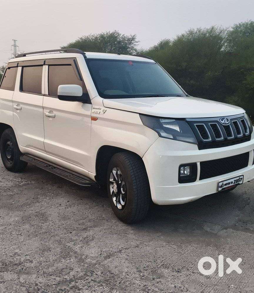 Mahindra TUV 300 T6 PLUS, 2020, Diesel