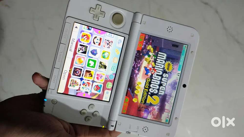 Nintendo 3DS XL – Limited Edition Mario Design