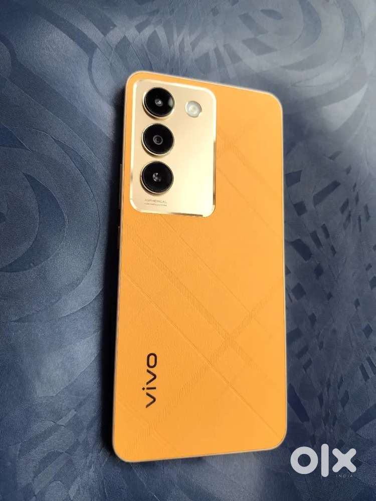 Vivo y200e 5g 8gb+128GB sell & exchange একদম নতুন আছে