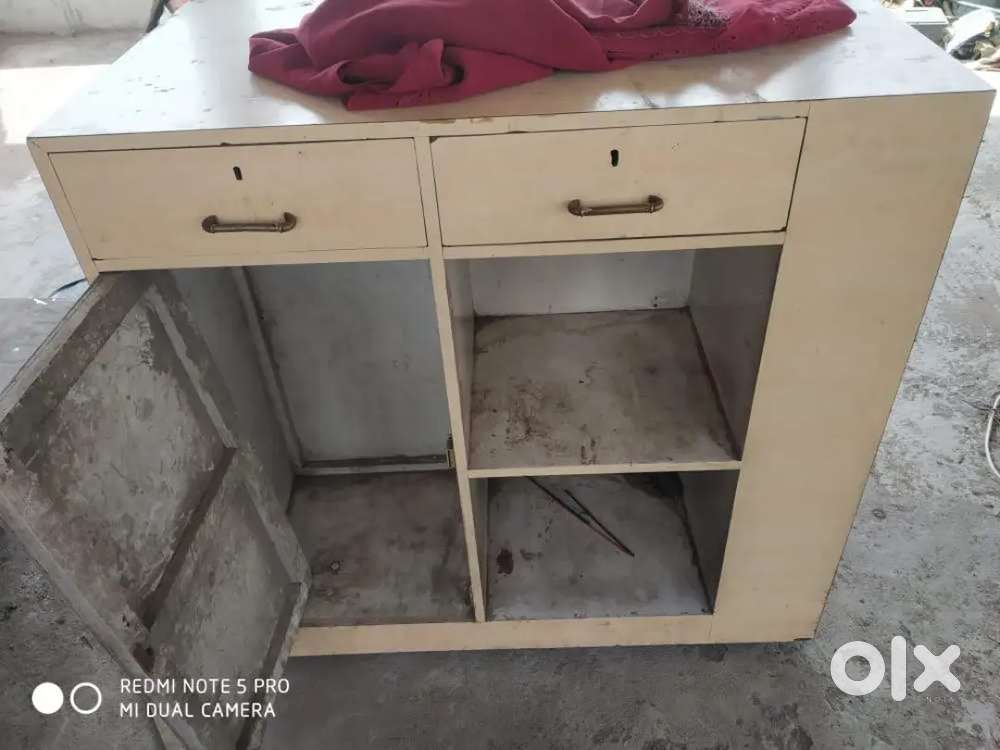 Counter shop and table