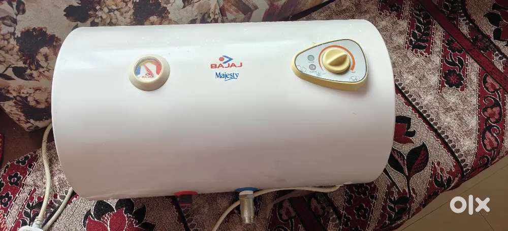 Bajaj Majesty 15GMH (RF) 15-Litre Electric Geyser