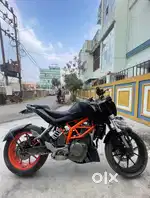 KTM DUKE 390