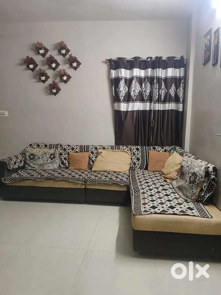2 BHK With Furniture