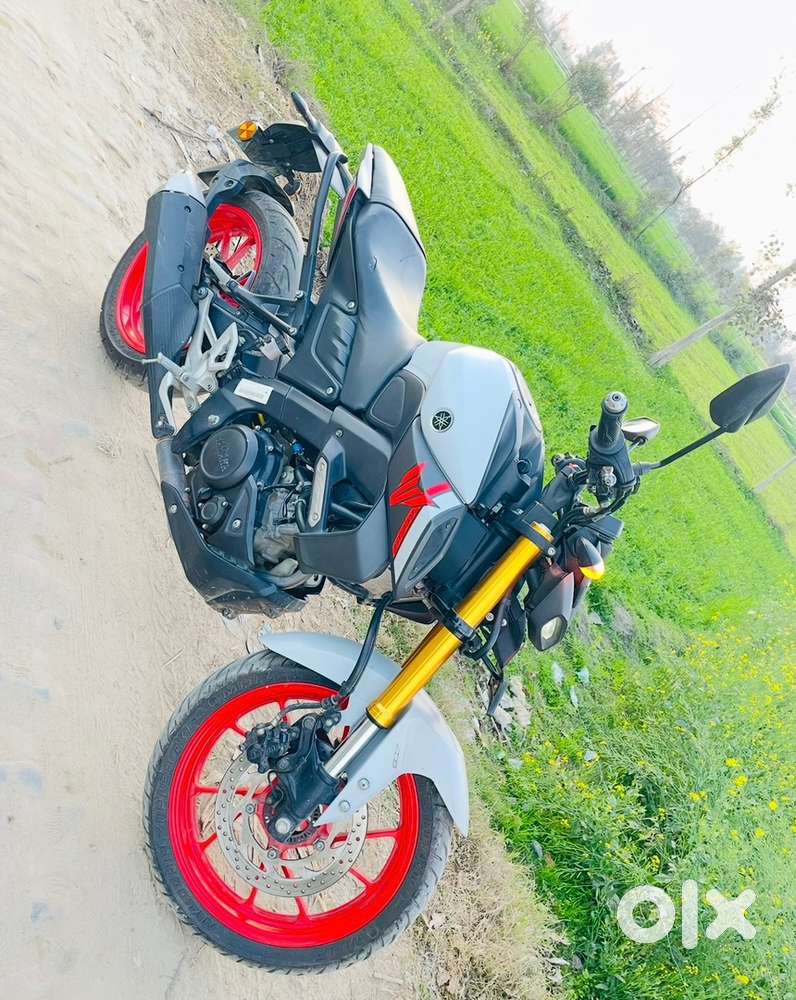 Mt 15 v2 top model abs snow white colour